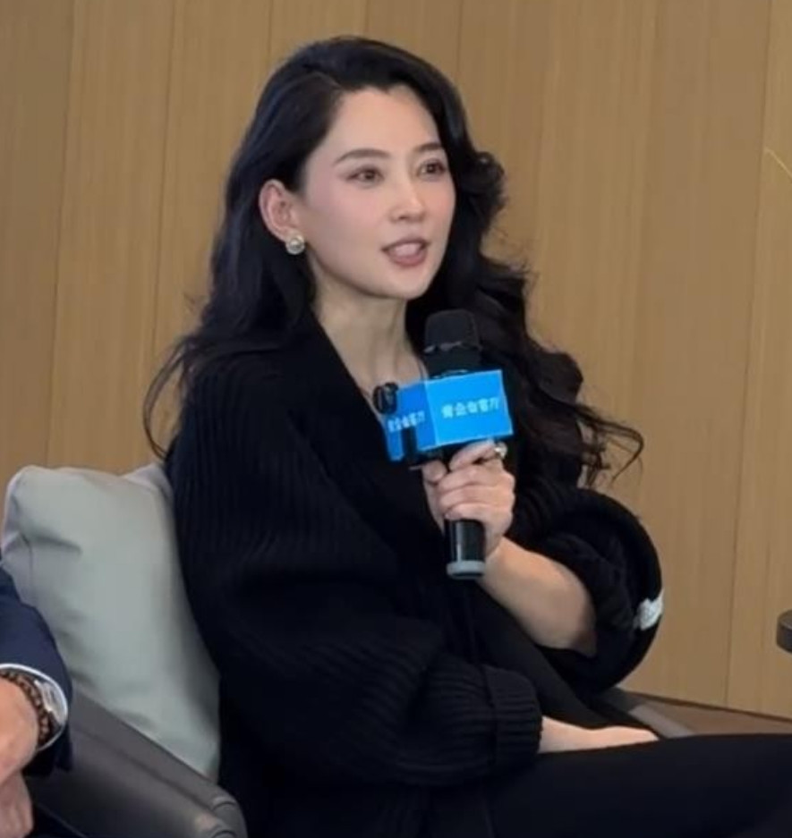 汪峰女朋友，就问你美不美吧