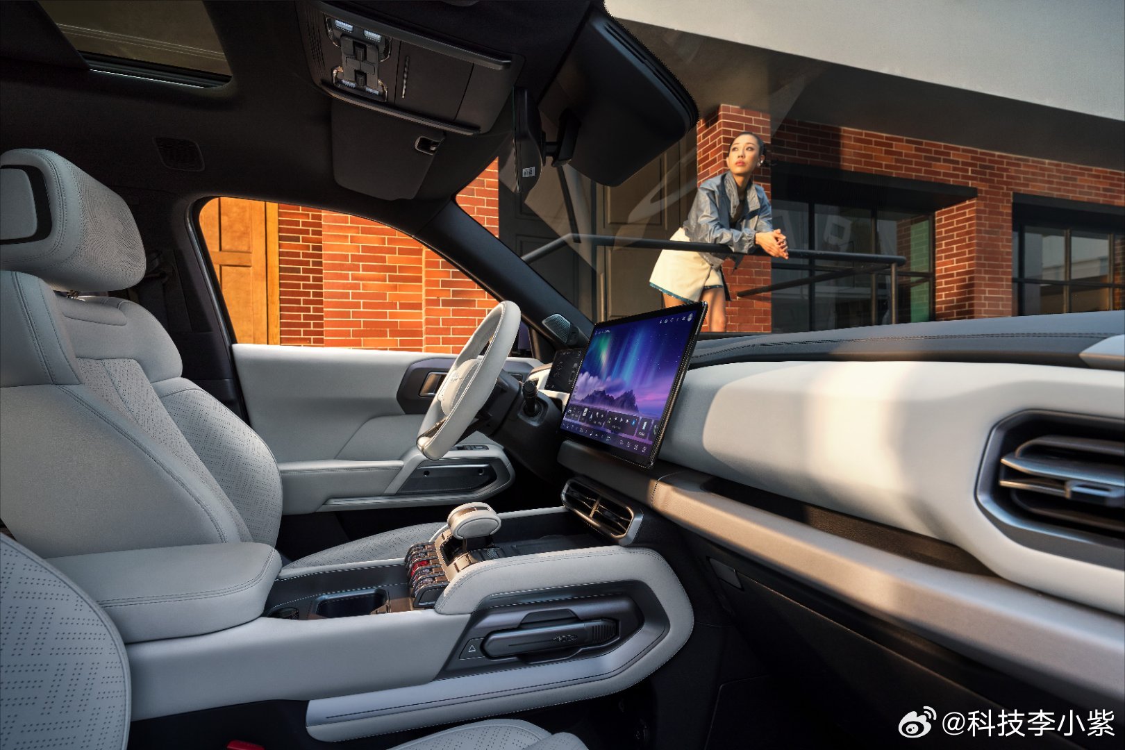 方程豹钛3闪充版上市：4597座闪充站全域覆盖，十大黑科技越级驾控，现车到店火热交付！