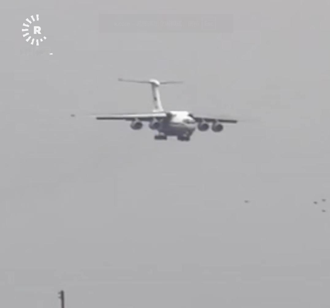 当地时间2026年1月25日，大批俄罗斯空天军从叙利亚东北部机场起飞，据称俄军开