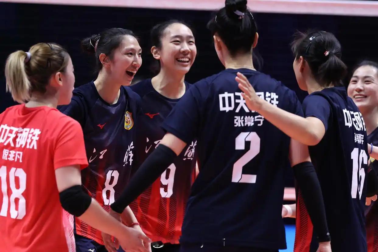 江苏女排九连胜仅丢一局夺冠【小组赛】3-0云南3-0四川3-0澳门3-0