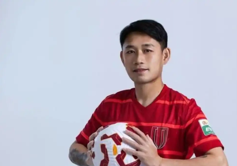 中超踢完7轮，蓉城6胜1平积19分排第一，表面风光无限。但7场比赛5场丢球，连续