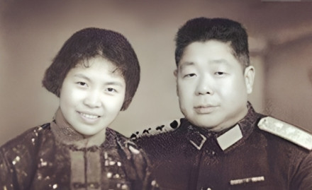 1949年，陈赓带着“妹妹”来到陈锡联的指挥部，陈赓说：“胖子！你看我妹好不好看