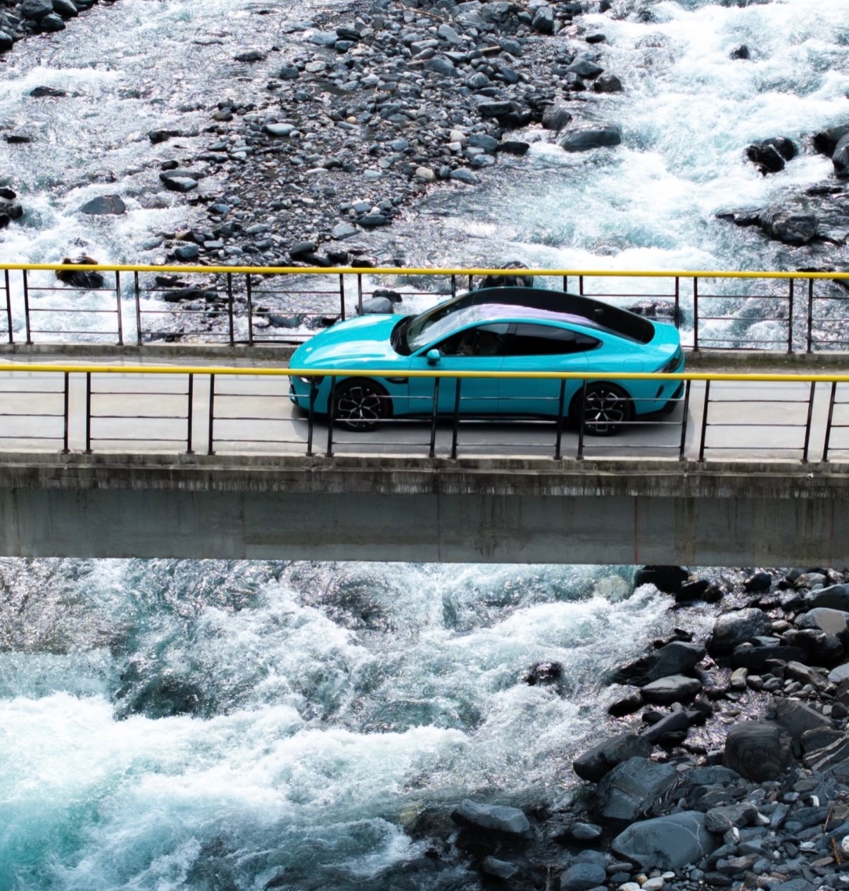 小米YU7冬测都是那么冷的天气，结冰了，在北方待过的朋友都知道，10度的差别真的