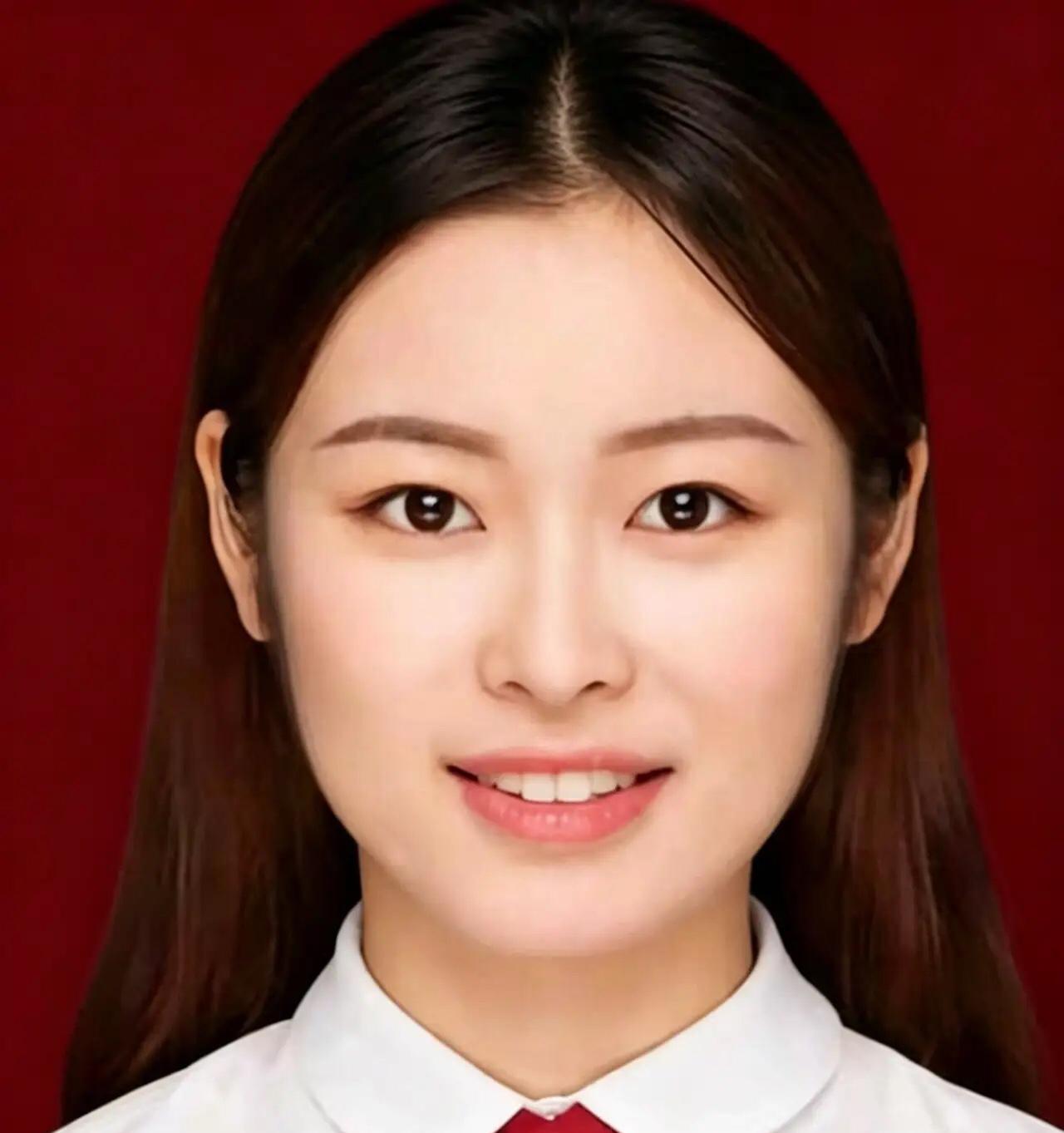 李莎（1999年—2020年5月9日），女，四川巴中人，中共党员，华南理工大学新