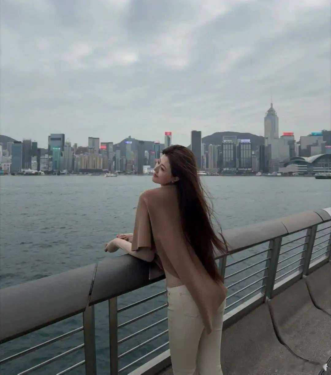 能看出来我今年有多大吗