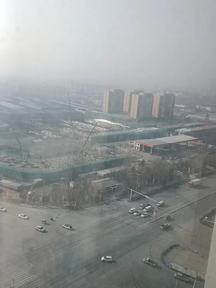 快过年了本是高兴的事，在外打工的都回家了，昨天回老家听我妈说。隔壁家的弟弟离婚了