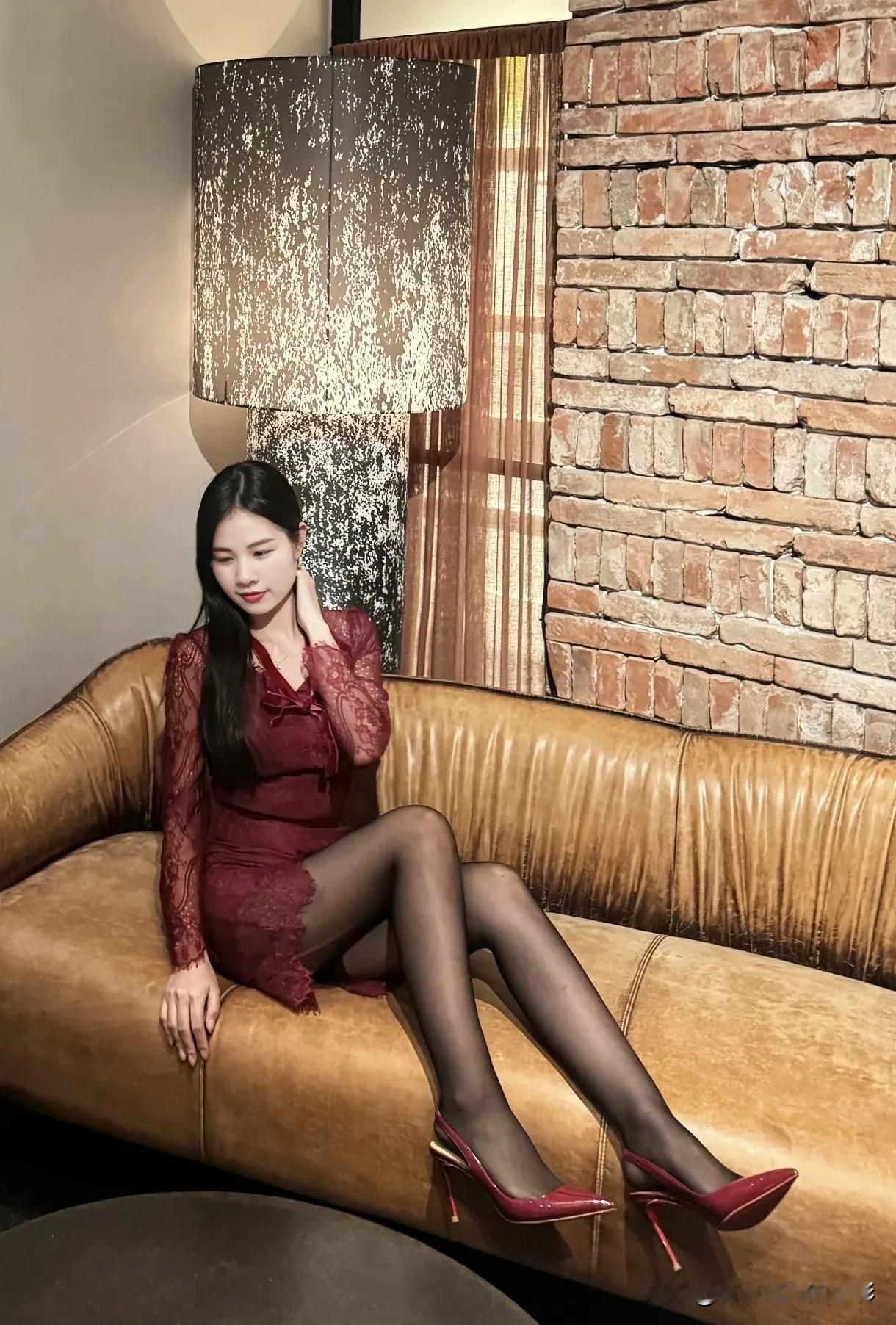 文案你们定吧[笑着哭]