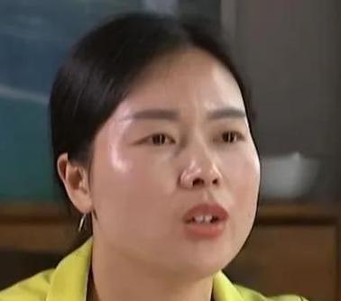1992年，湖北一对夫妻自杀身亡，只留下了五岁的女儿，18年后女儿不顾众人反对，