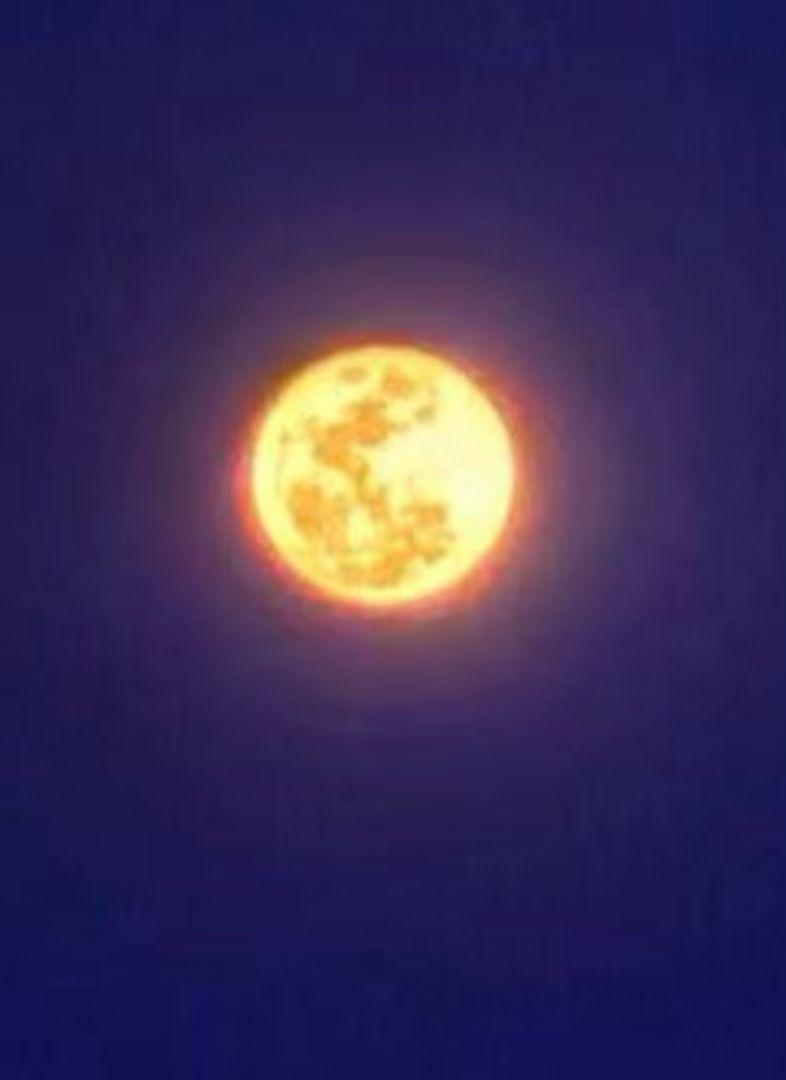 正月十六的月亮，和晚霞一样美不胜收！叹为观止！