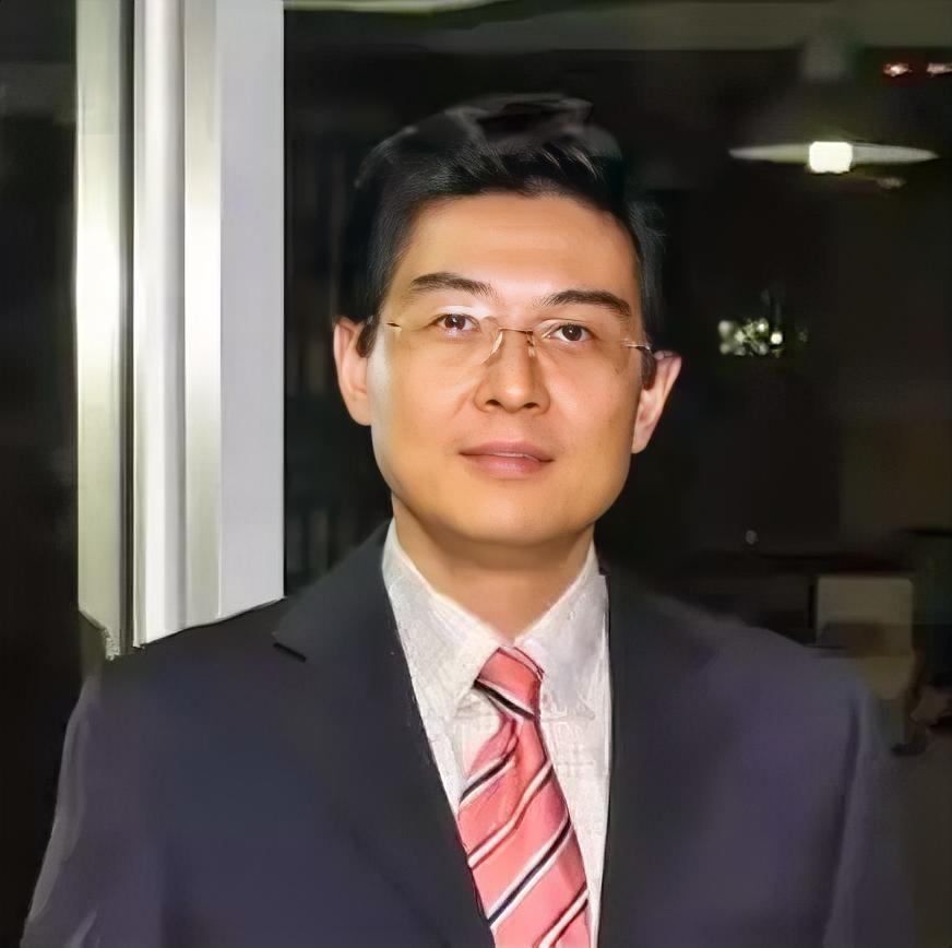 1976年，毛主席病逝后，北京一中学生哭着跑到班主任办公室：“老师，我外公去世