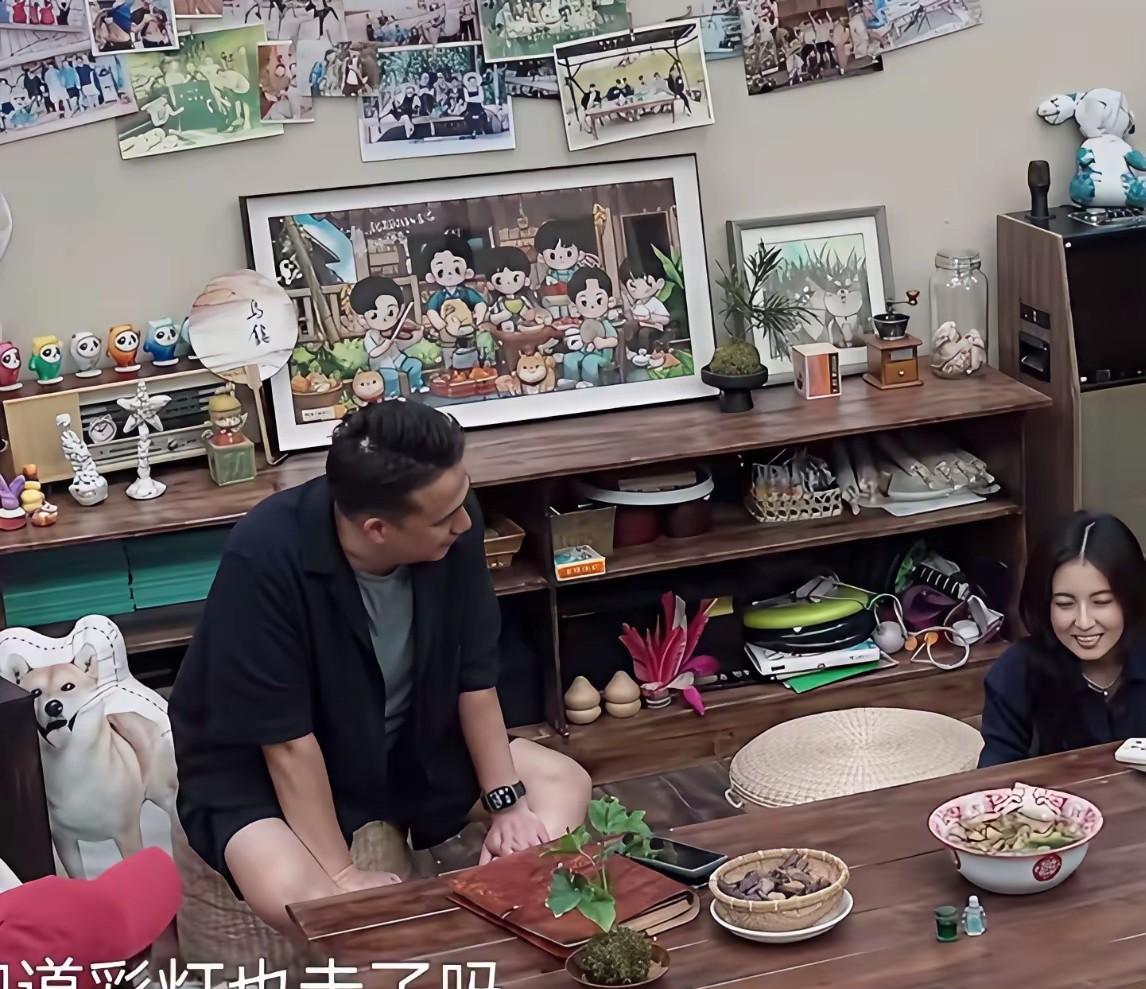 这几天《向往的生活》话题又多了，停了两年还是回归了，黄磊已经睡觉竟然需要呼吸机，