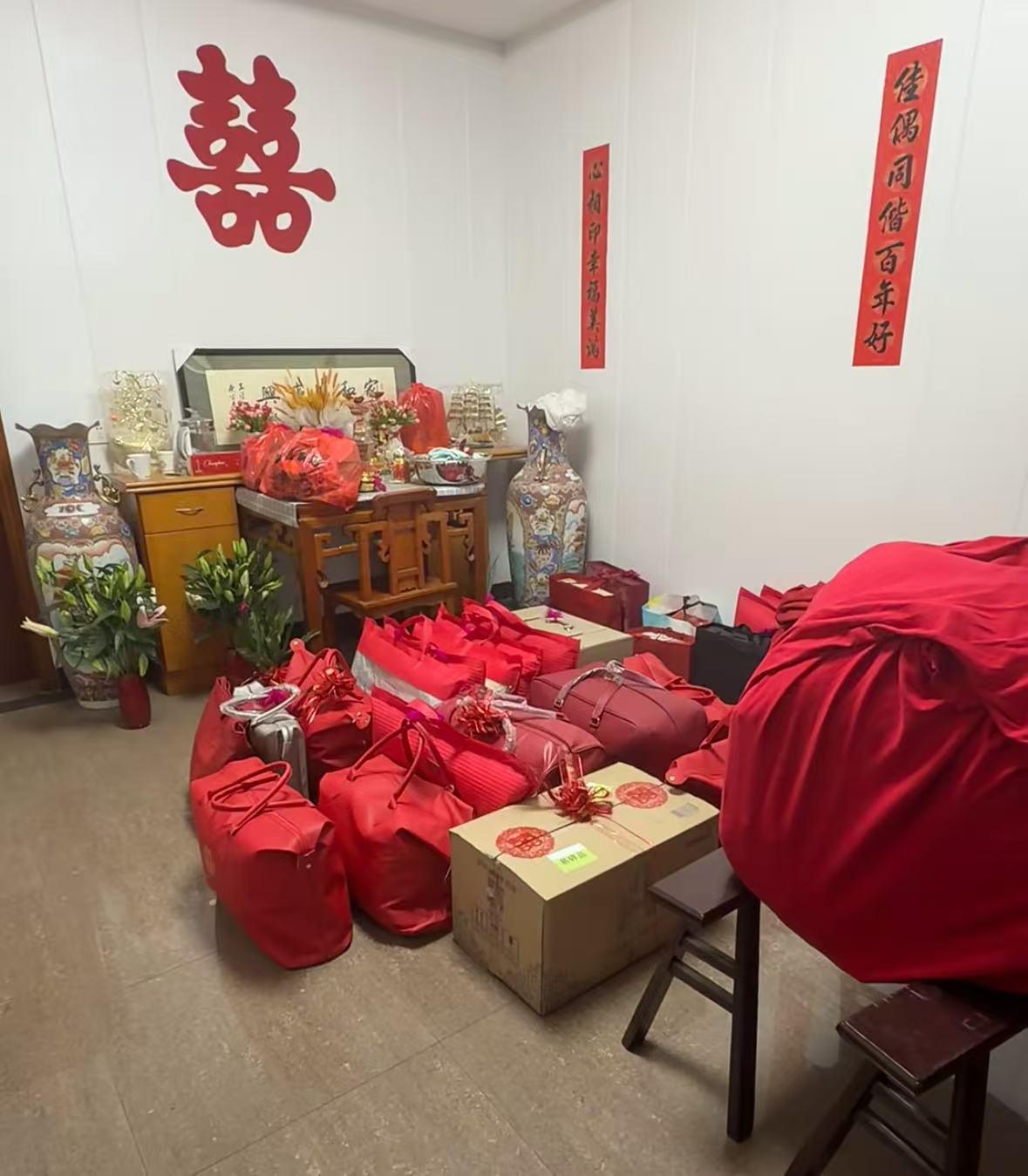 我爸跟我说，妹妹要嫁人了，让我出8万给置办全套家电。我说妹妹出嫁你们给多少嫁妆