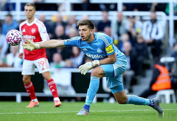 马赛2比1纽卡斯尔如果图赫尔看了这场比赛，肯定就会把波普的名字从世界杯大名单彻