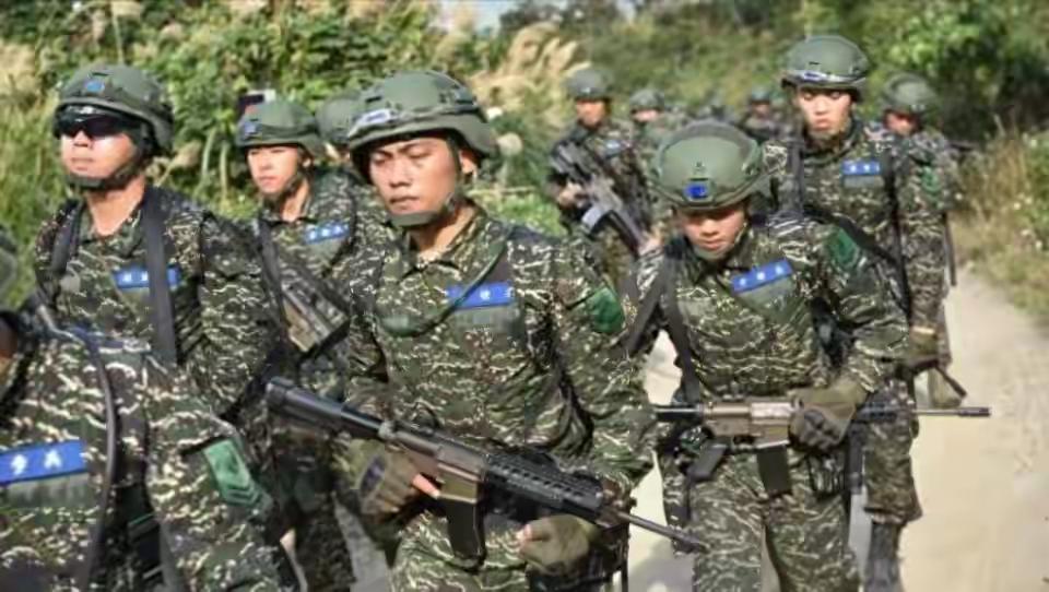 解放军释放“斩首”信号：精准威慑的战略宣言2026年1月，央视军事频道《军