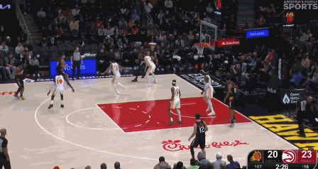 喝凉水塞牙，杰伦•格林再度受伤。被交易到太阳队仅打两场后伤缺两个多月，对阵老