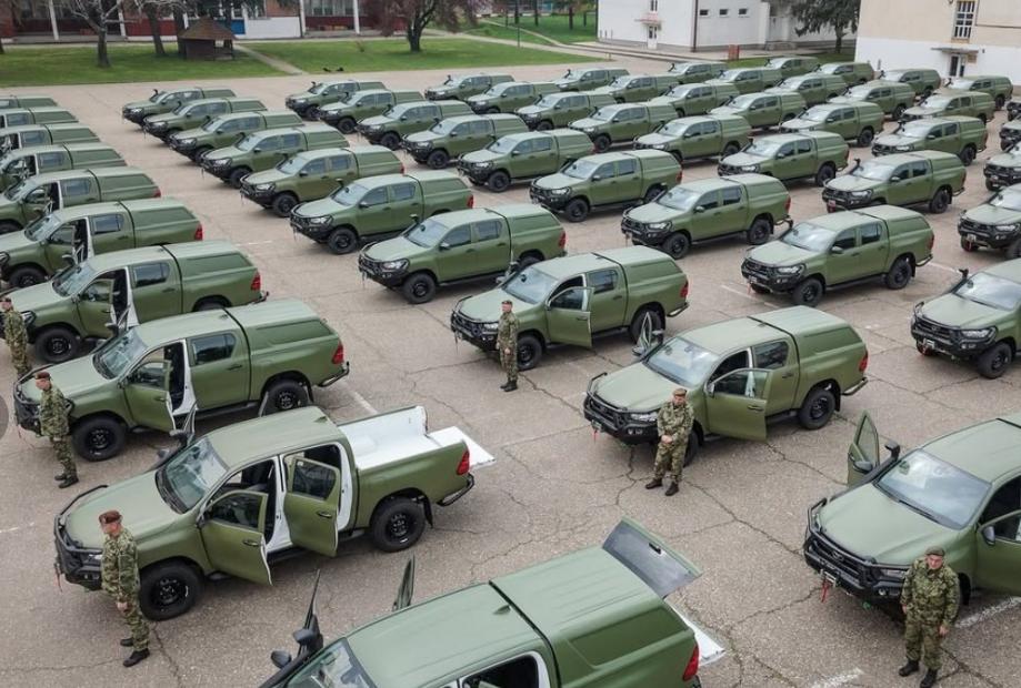 这可能是日本汽车还活着的原因？塞尔维亚武装部队在四月初，一次接收了70辆新的