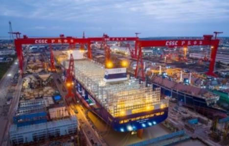 40艘大单直接砸向中国，韩国造船业拿到了全球62%的订单，韩媒马上狂欢，还扬言“