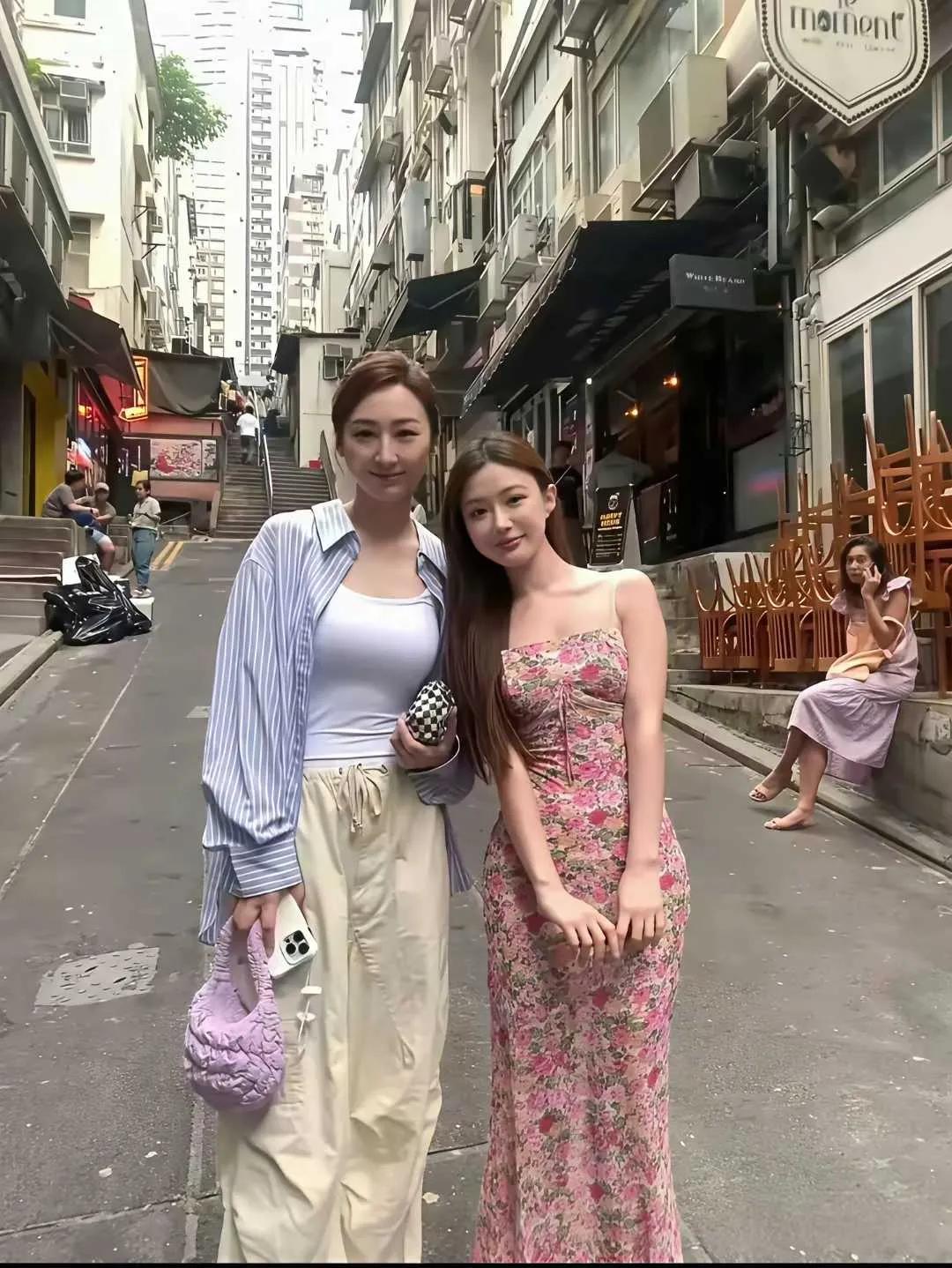 假如两个都喜欢你，你会选哪个？