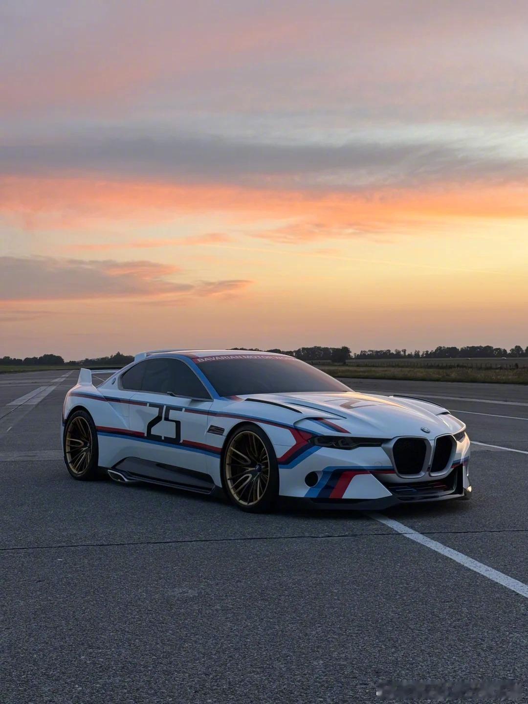 这是你小时候的dreamcar吗？现在开上了吗？​​​