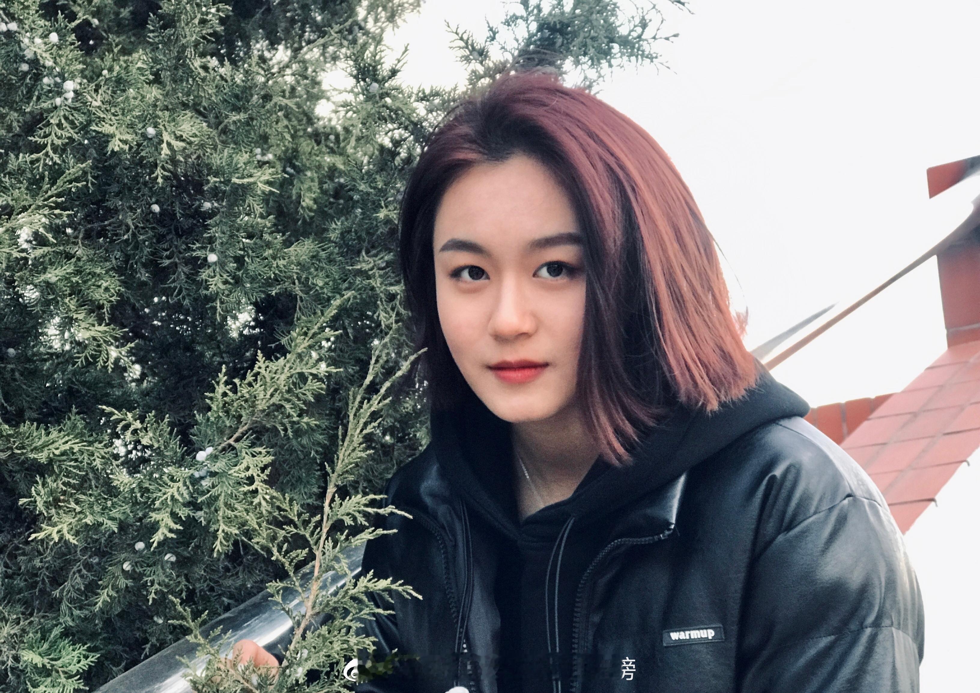 美女校花张文馨，就读于北京体育大学，00年，双子座，坐标北京[比心]​​​