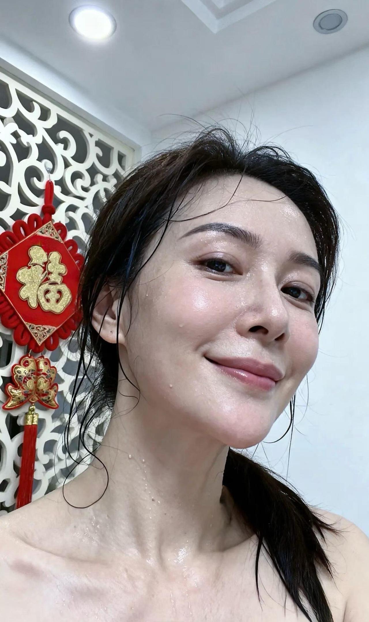 快40岁的女人了，但依然热爱运动，今天运动完一身汗，感觉很舒服。不少人总觉得