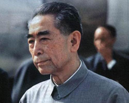 1959年周总理特赦战犯并接见溥仪，见面后立即向溥仪提出了一个特殊的请求195