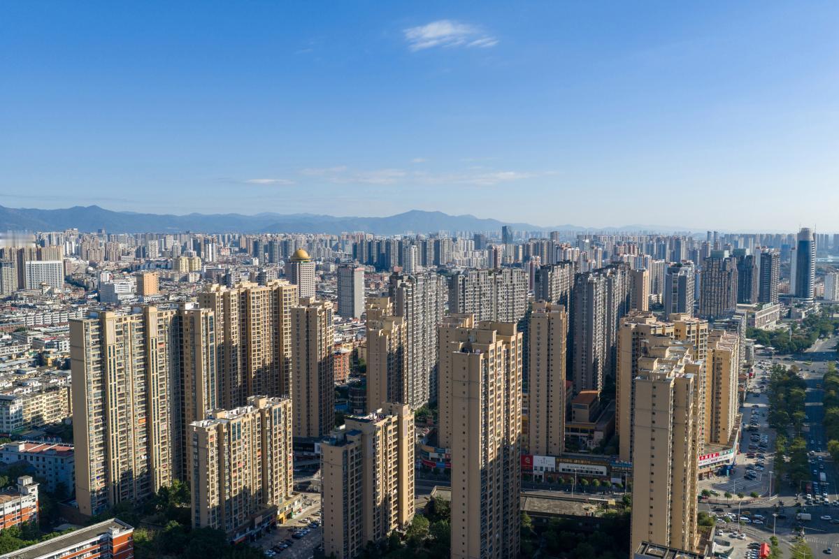 在昆明和成都各住了一个月，才发现这两座“网红”宜居城市的差距，真挺大，但可能和很