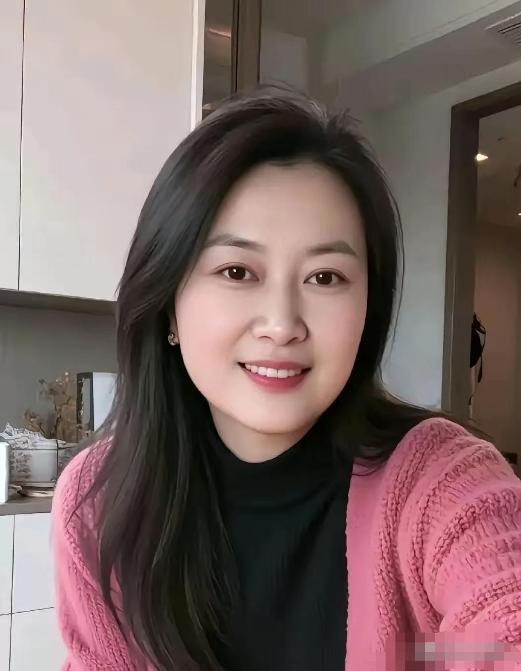 成熟稳重的美女