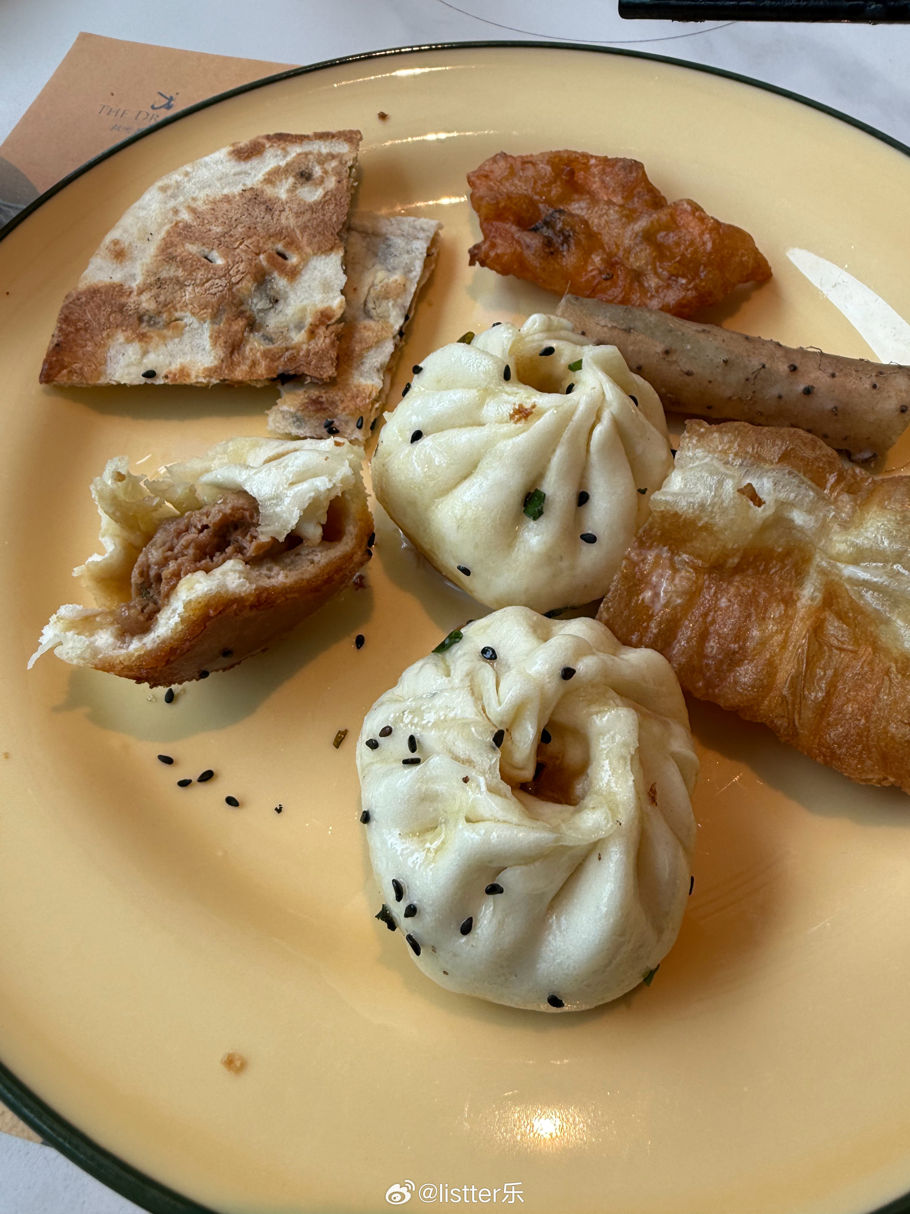 黄龙饭店的早餐生煎包必吃，确实好吃[大笑]​​​