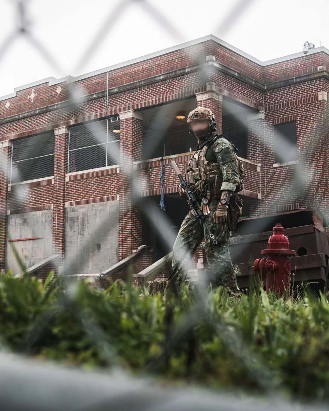 烽火问鼎计划进行突袭训练的荷兰皇家陆军第11空降旅第12游骑兵营（突击队）
