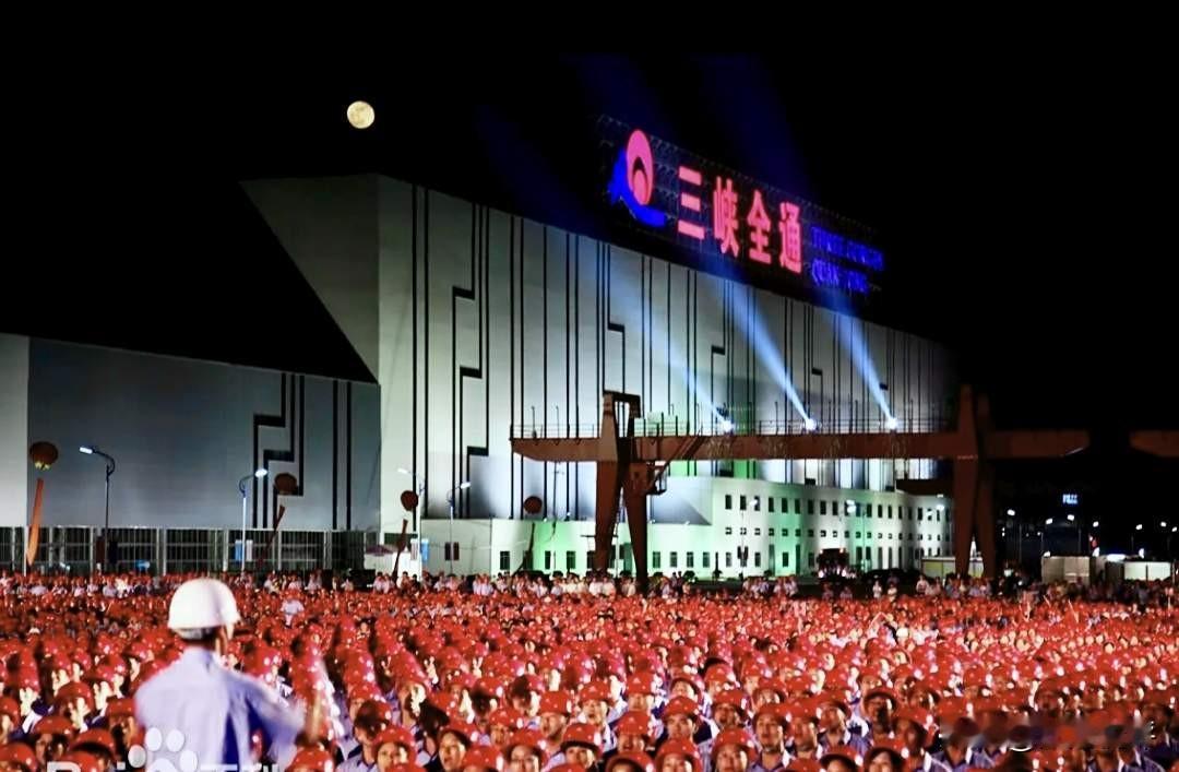 宜昌招商部门又闷头干了一件大事情,总投资242亿的远景动力猇亭项目正式开工,项目