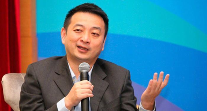 为了鼓励大家多生娃，人口专家梁建章曾提出了一个大胆的方案：一孩家庭每个月补贴10