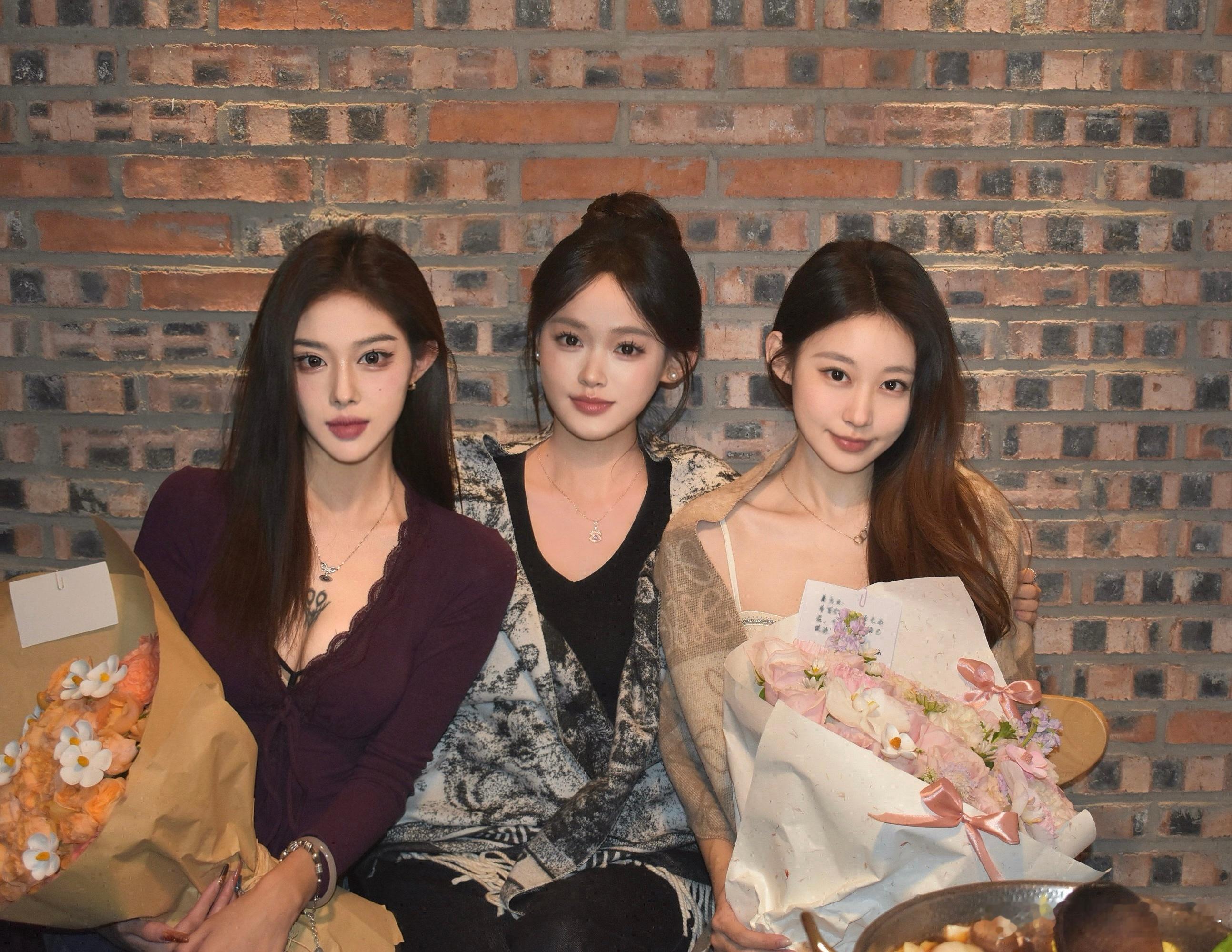 网恋对象：宝宝猜猜哪个是我​​​