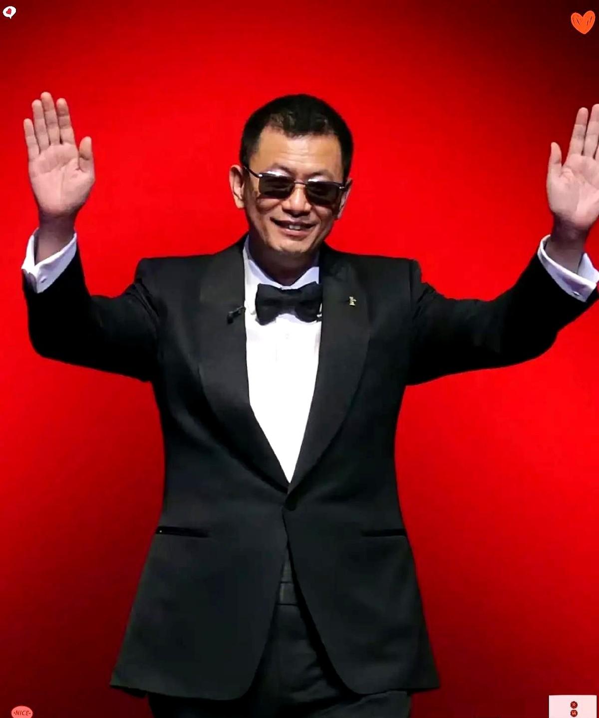 “27天拍一部卖座片，王家卫却磨了两年只换来票房扑街？”——向太一句话把导演圈最