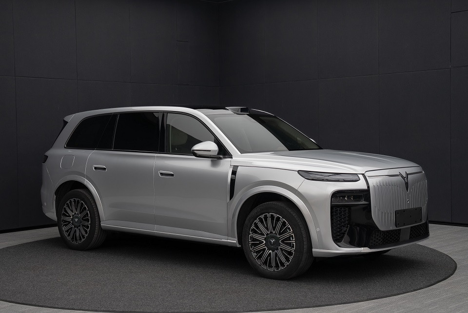 刚才很多人问，岚图“泰山”这个小尺寸版本是什么名称？在（图3）可以看到，申报了“