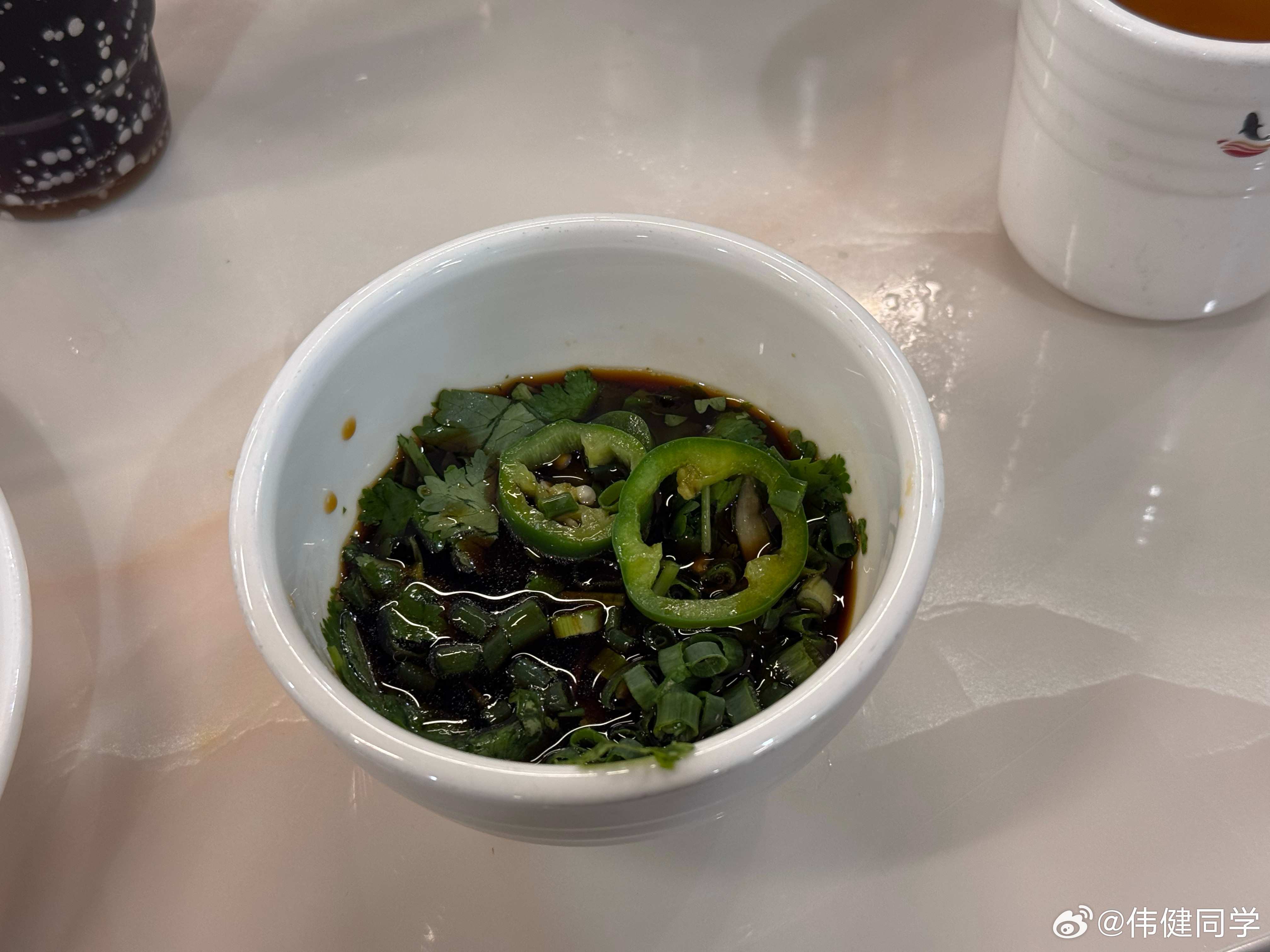 吃脆肉皖就应该配广东特有的辣椒圈酱油