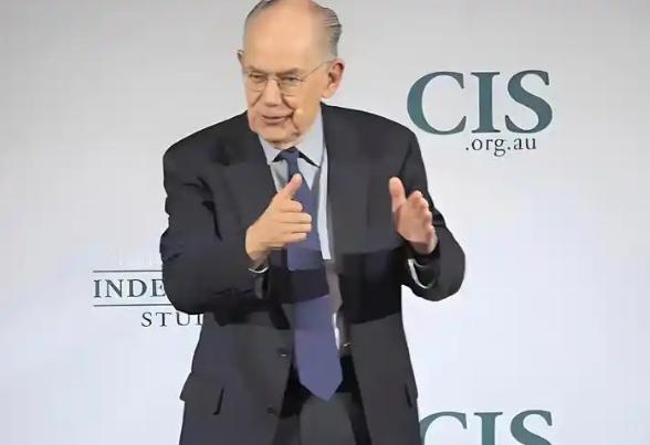 为什么美国无法接受中国的崛起？美国学者说出了真相。芝加哥大学的政治学教授米尔斯海