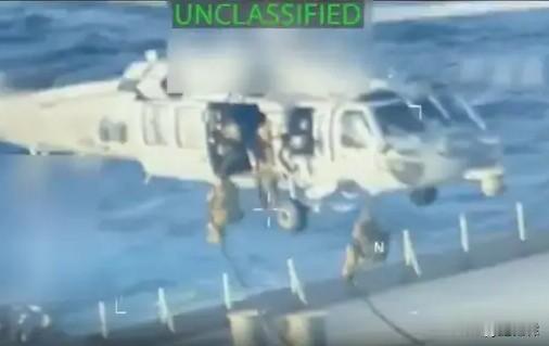 瞧瞧吧！这才是世界真实的样子！众所周知，美国以打击毒贩为由，围堵委内瑞拉已经