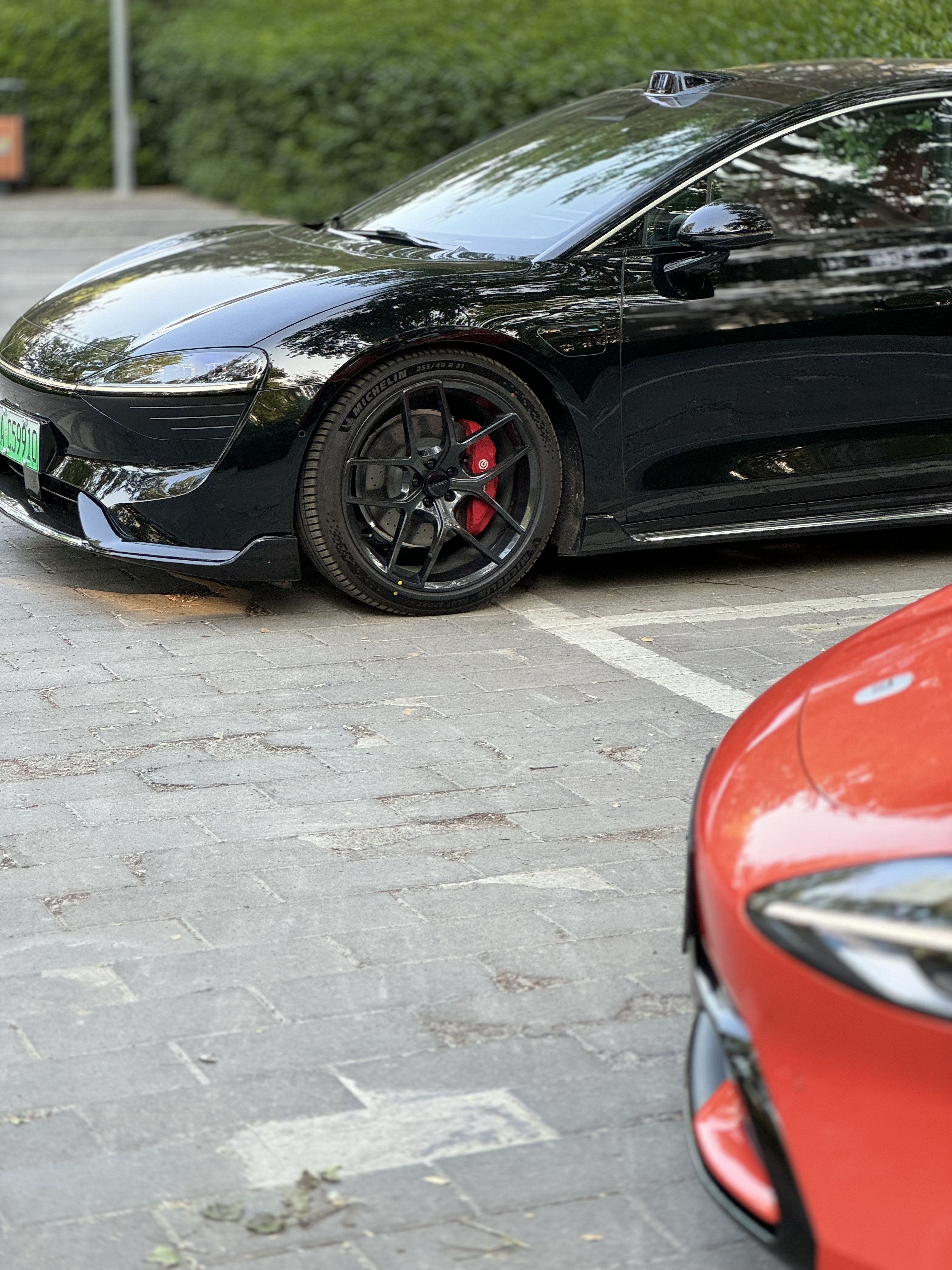 今天来试驾一下新款的智界S7，上次试驾已经是快2年前了。智界新s7