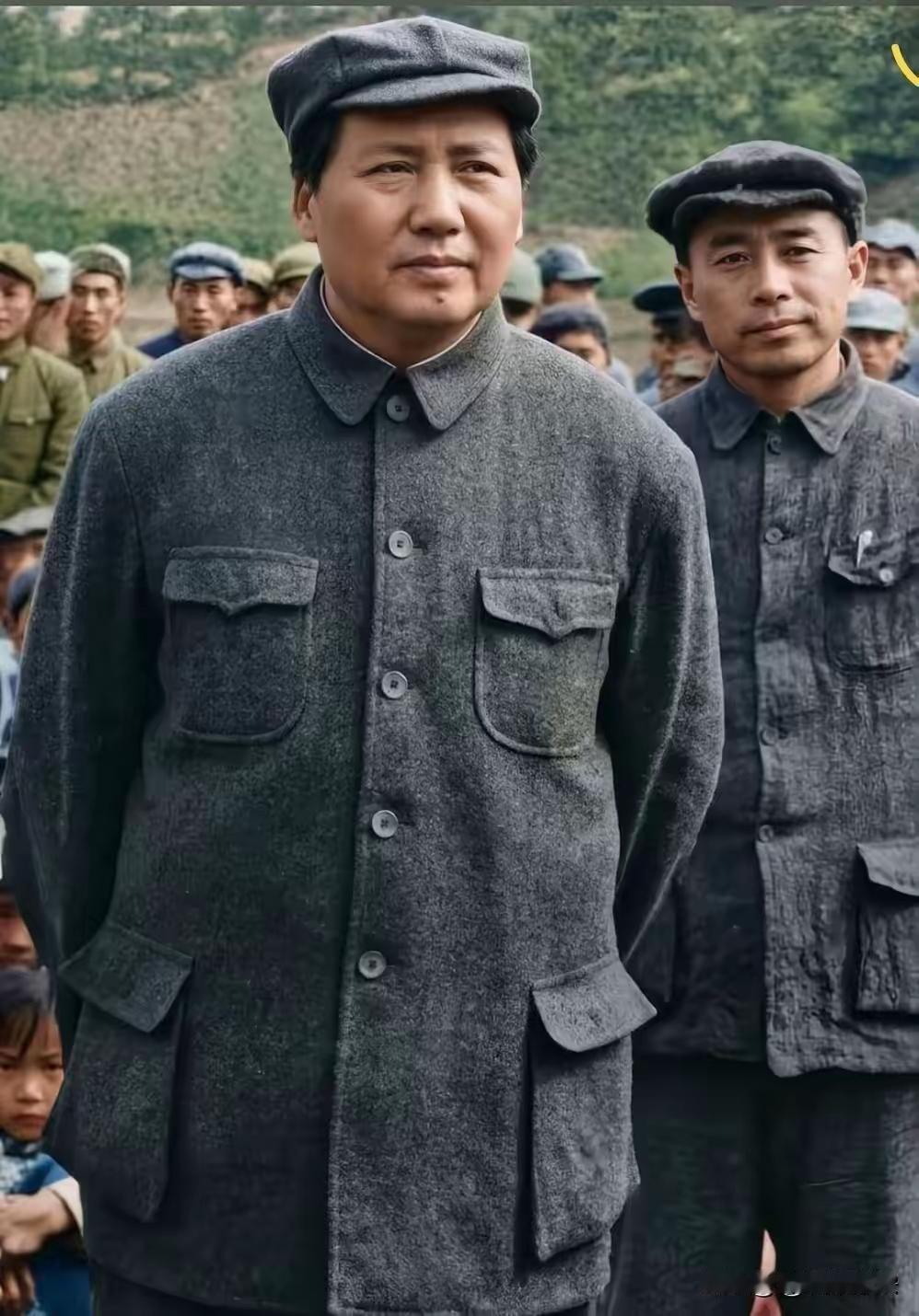 谁邪谁正民心定，万里江山皆由热血染红谁邪谁正，人民心里自有一杆秤。百