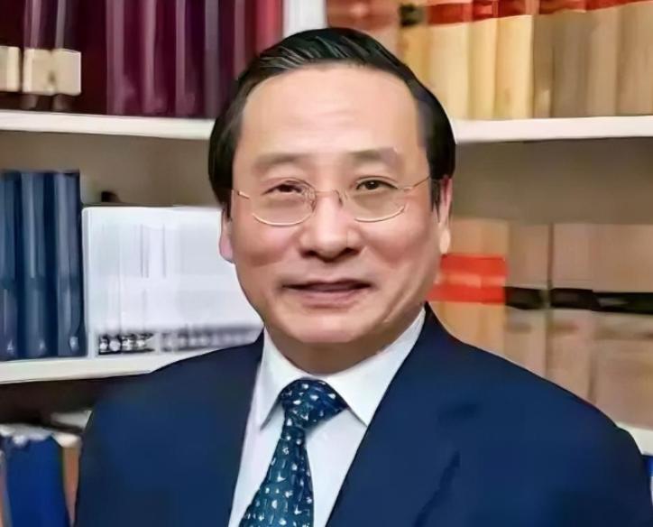 谁来管管高志凯？网上流传段子调侃：说他去日本，给日本“安利”东风-21；去印