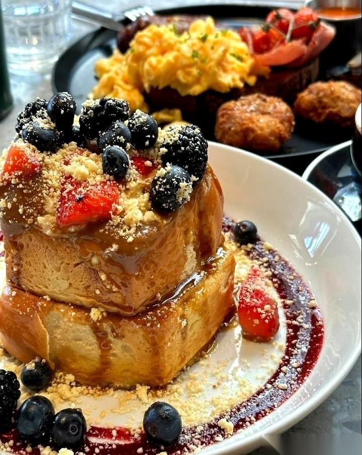 赛前聊阿森纳踢利物浦，有种说法是，阿森纳用不着出全力。原话更直接：“用个五六成