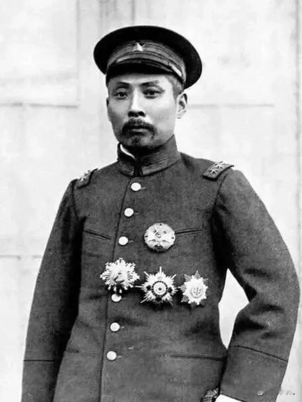 武昌起义爆发后，为了逼迫清廷退位，段祺瑞在当年1月26日，联合了另外47名北洋将