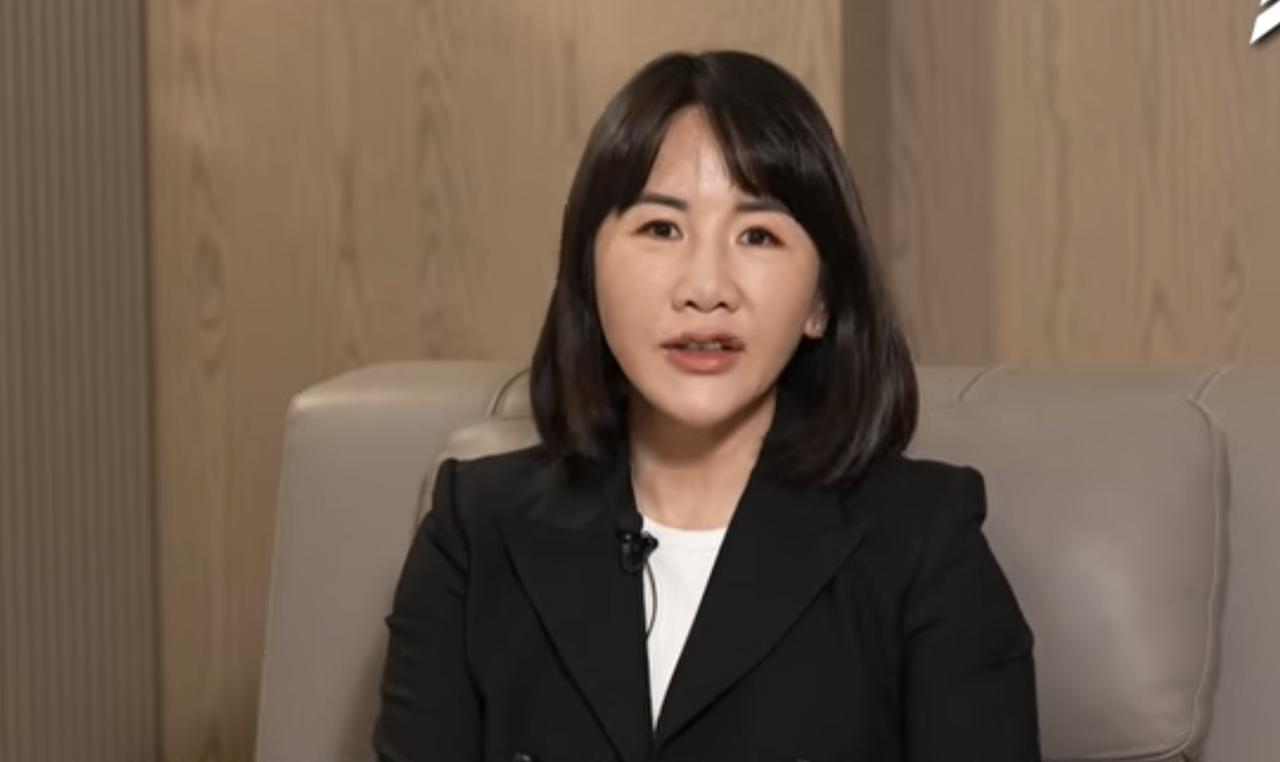 谢衣凤的炮火对错方向了！詹江村也别出来起哄了昨天国民党中常会上，彰化县正式征