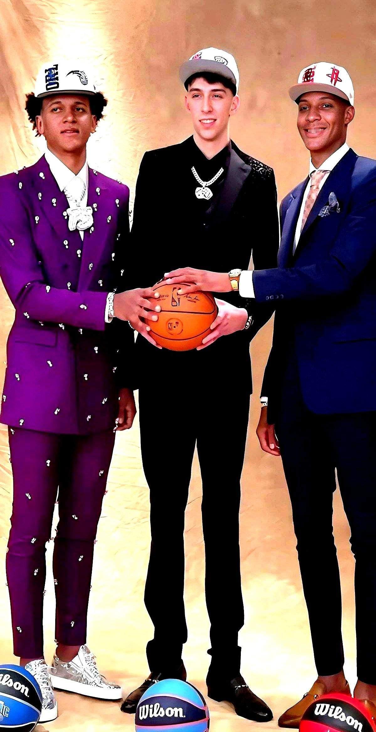 魔术该趁班切罗还有价值把他交易走魔术输给勇士23分，班切罗继续低效立棍单打，