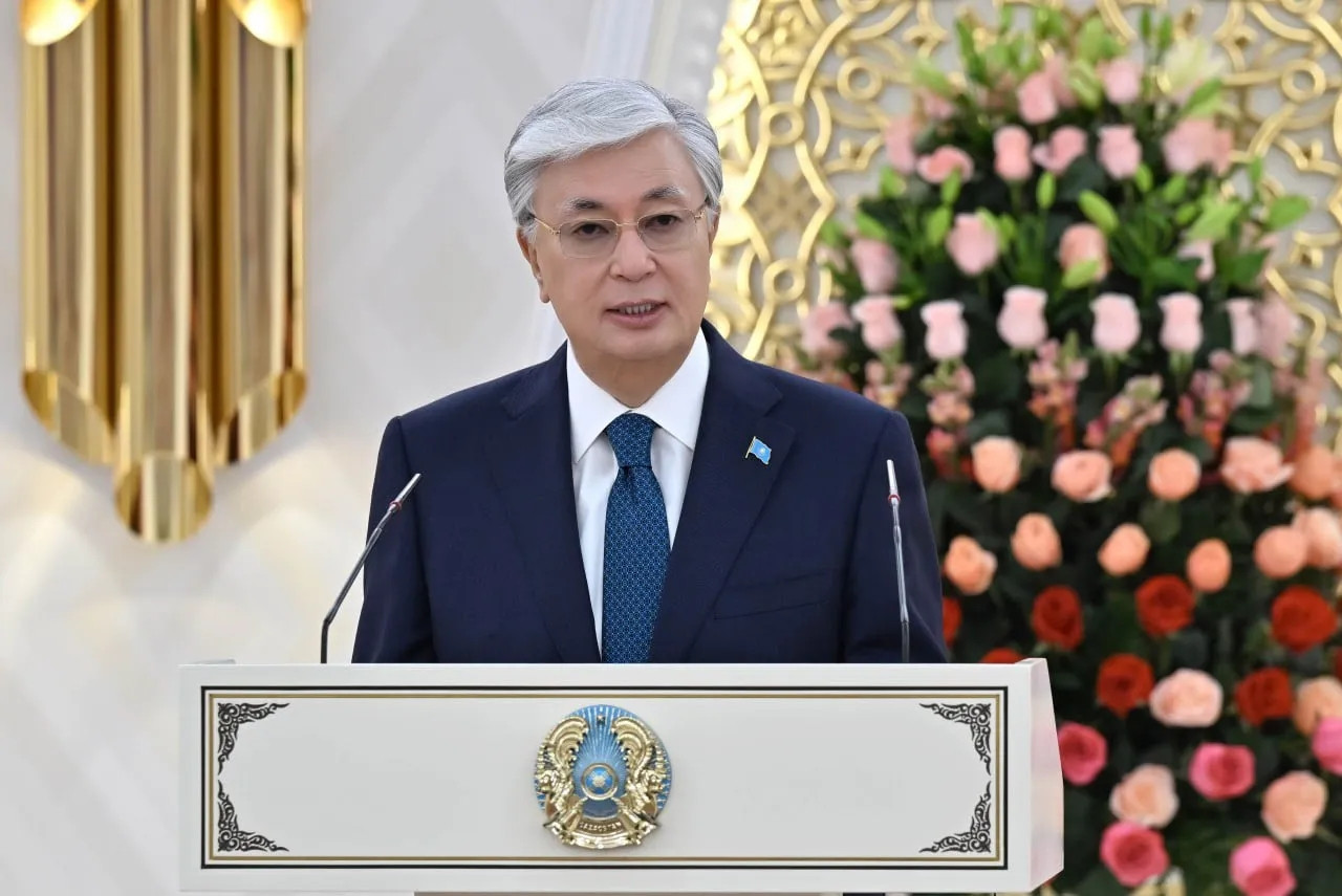 6月16号，中方的专机已经抵达了哈萨克斯坦，准备出席第2届的中国——中亚峰会。而