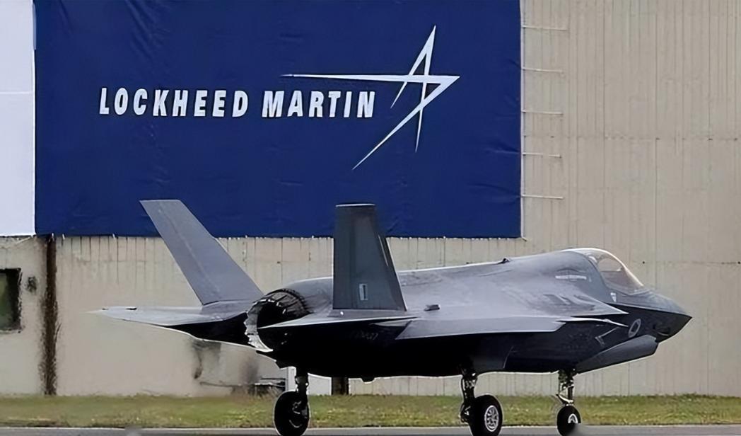 990亿人民币罚款未交的“美国军工洛克希德马丁”：一片哀鸿！这就是向台湾出