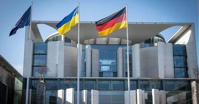 俄军终于搞清楚一个事实：乌兵工厂已经转移，俄只剩下轰炸输送通道、储备基地、编组中