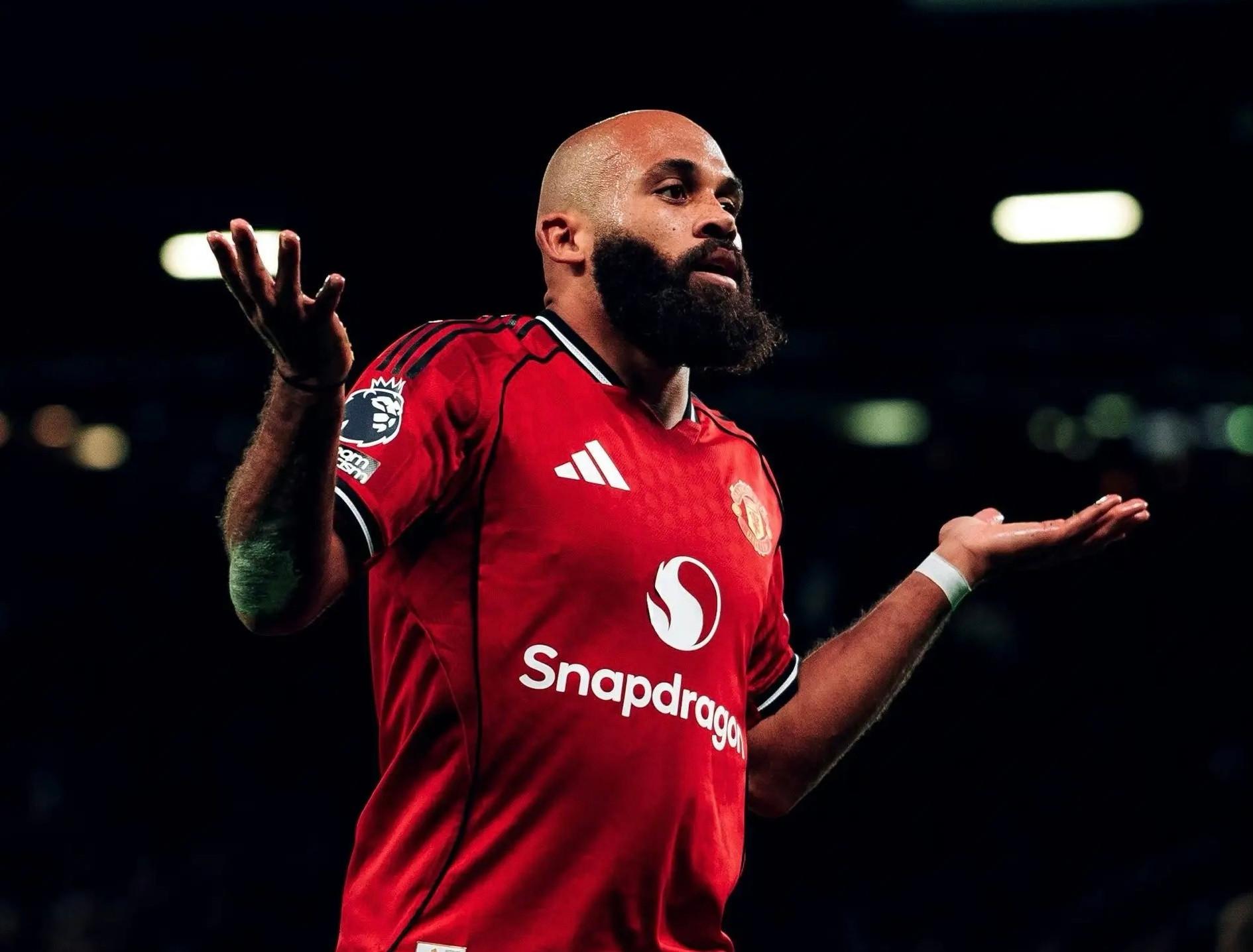 本赛季英超,姆伯莫141次无球跑动插防线身后,独一档领跑这就是为什么,我说姆伯莫