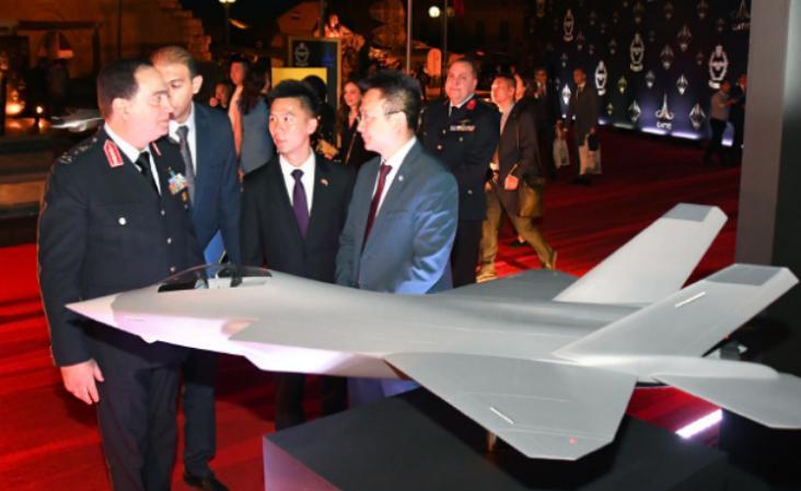 出乎意料！2025年5月10日，埃及空军与中国一公司庆祝合作45周年。竟意外透露
